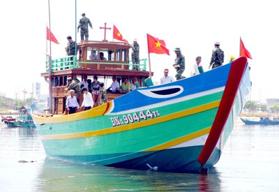 The largest logistics fishing vessel in the central region was launched in Da Nang City (Photo: SGGP) The largest logistics fishing vessel in the central region was launched in Da Nang City (Photo: SGGP)